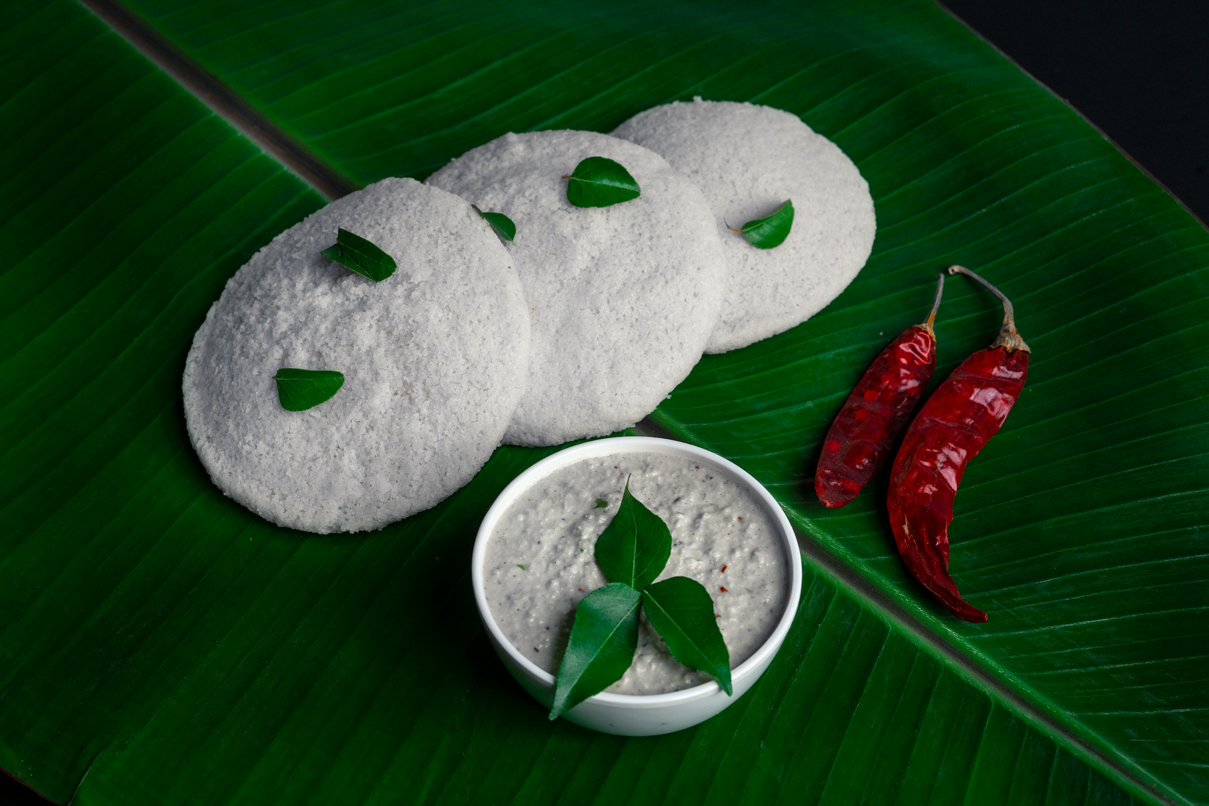 Best Idli and Sambhar order from The South Indian Plate near Khar, Bandra and Santacruz in Mumbai.