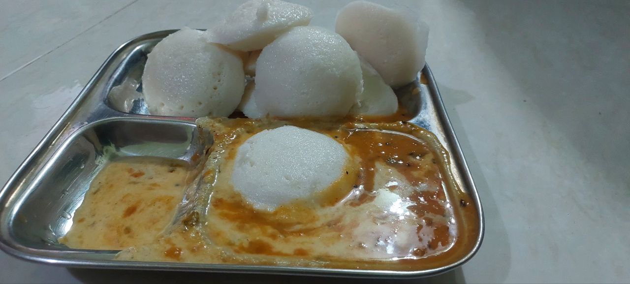 Best Idli and Sambhar order from The South Indian Plate near Khar, Bandra and Santacruz in Mumbai.