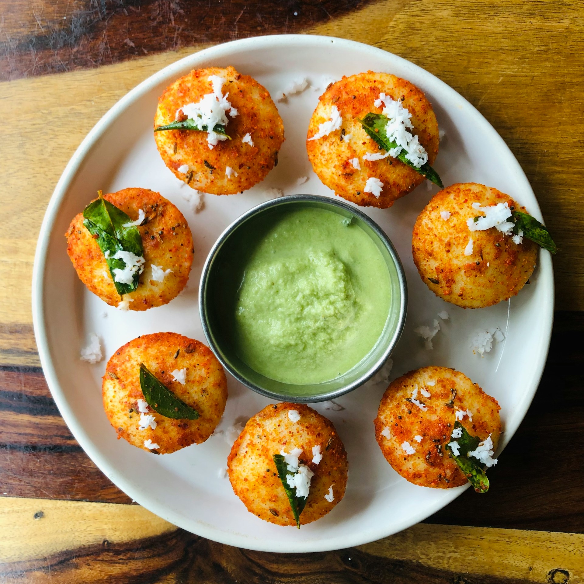 Best Idli and Sambhar order from The South Indian Plate near Khar, Bandra and Santacruz in Mumbai.